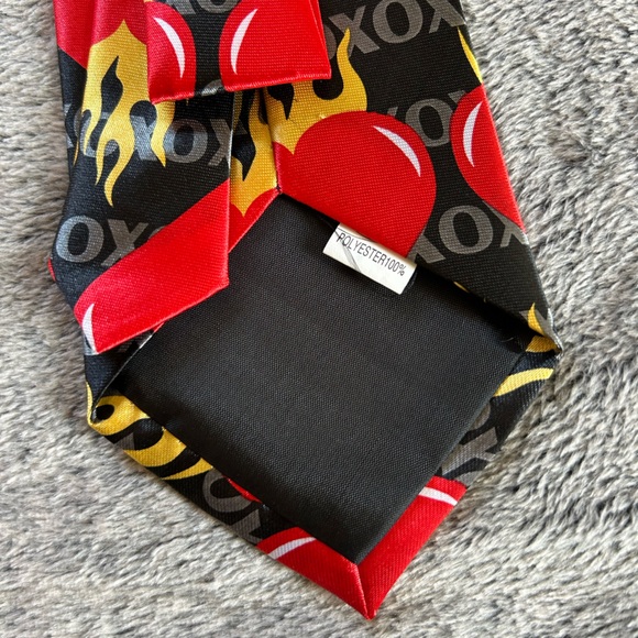 ♥️❤️‍🔥Flaming Heart Tie❤️‍🔥♥️ - Picture 4 of 5